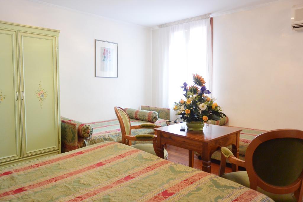 Hotel San Zulian Venice Ngoại thất bức ảnh