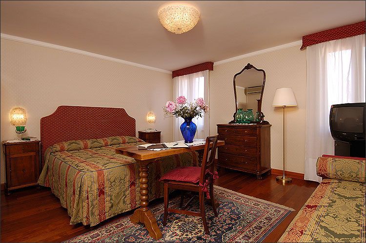 Hotel San Zulian Venice Ngoại thất bức ảnh